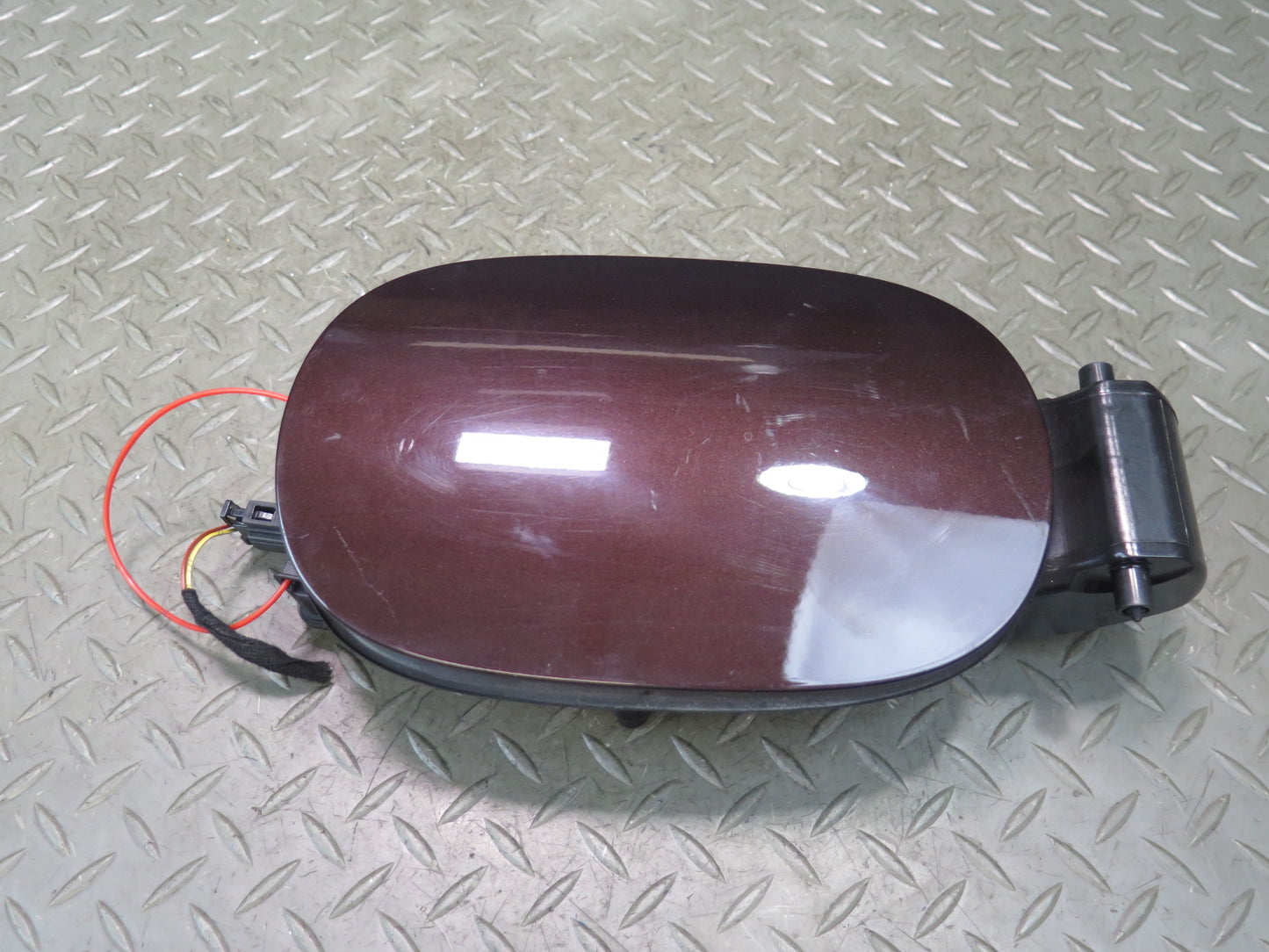 2011-2018 Porsche Cayenne 958 Fuel Tank Filler Door Lid Cover Hinge Actuator