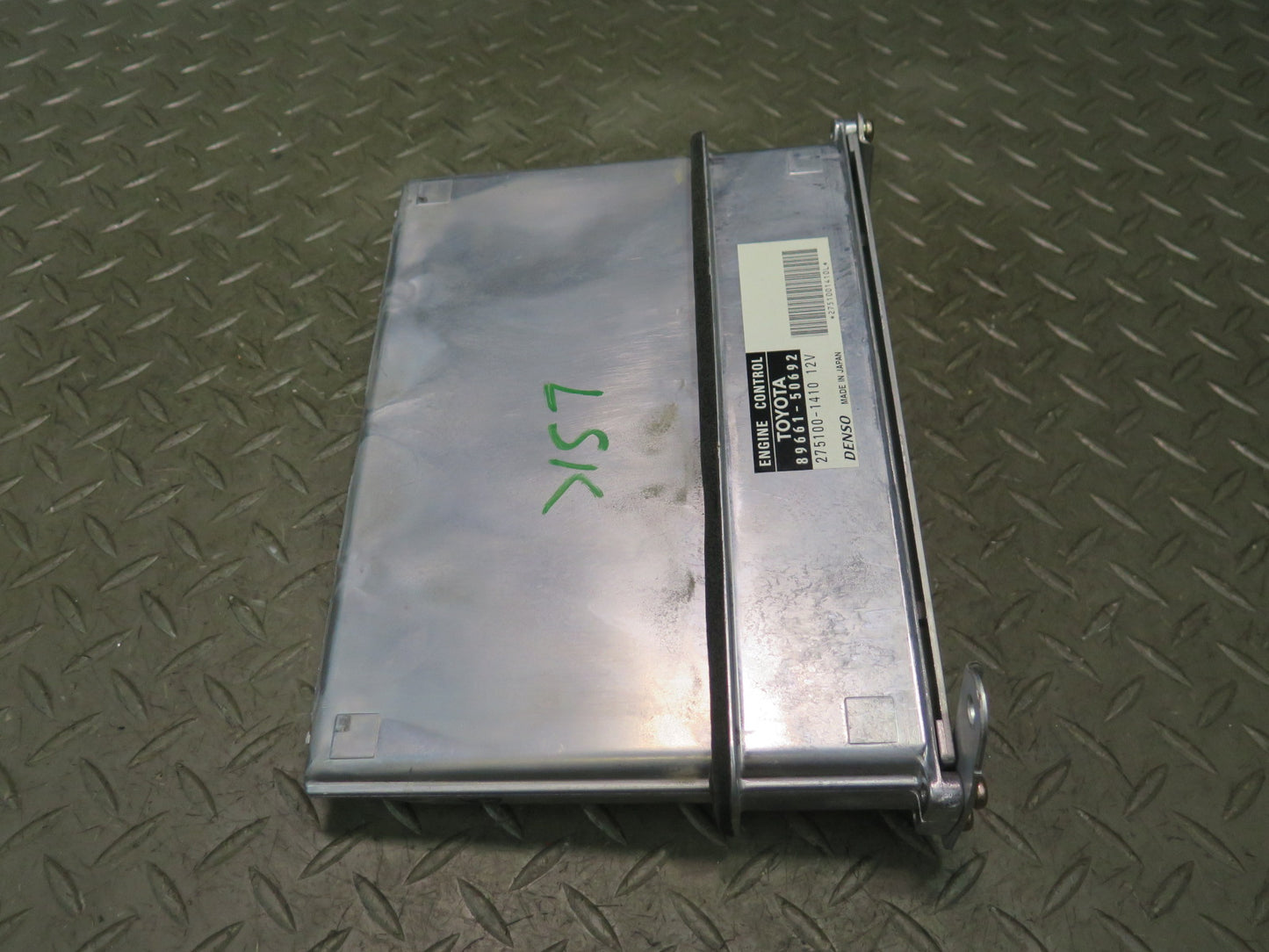 04-05 Lexus LS430 UCF30L ECM ECU Engine Control Module 89661-50692 OEM