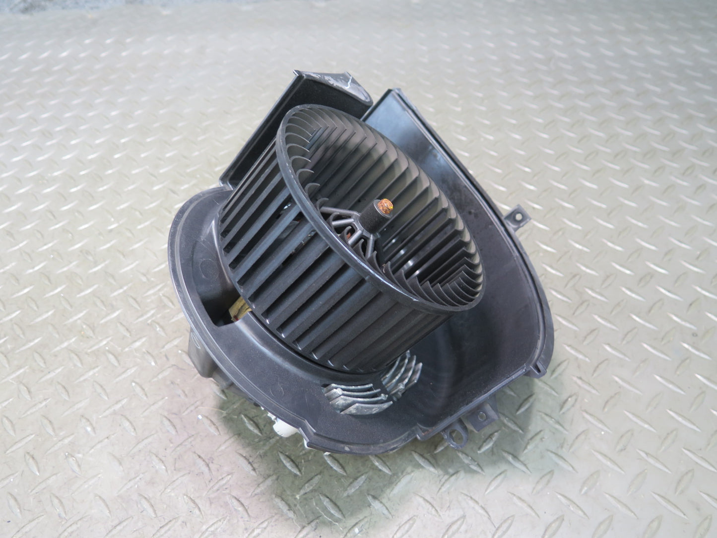 2008-2014 BMW E71 E72 X6 X6M A/C Heater Blower Motor Fan w Resistor