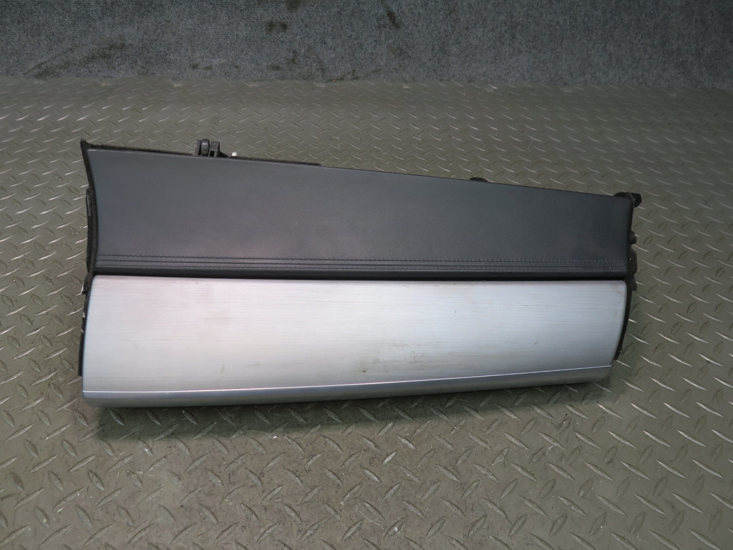 2010-2014 BMW E71 X6M Dash Glove Box Storage Door Lid Cover Aluminium