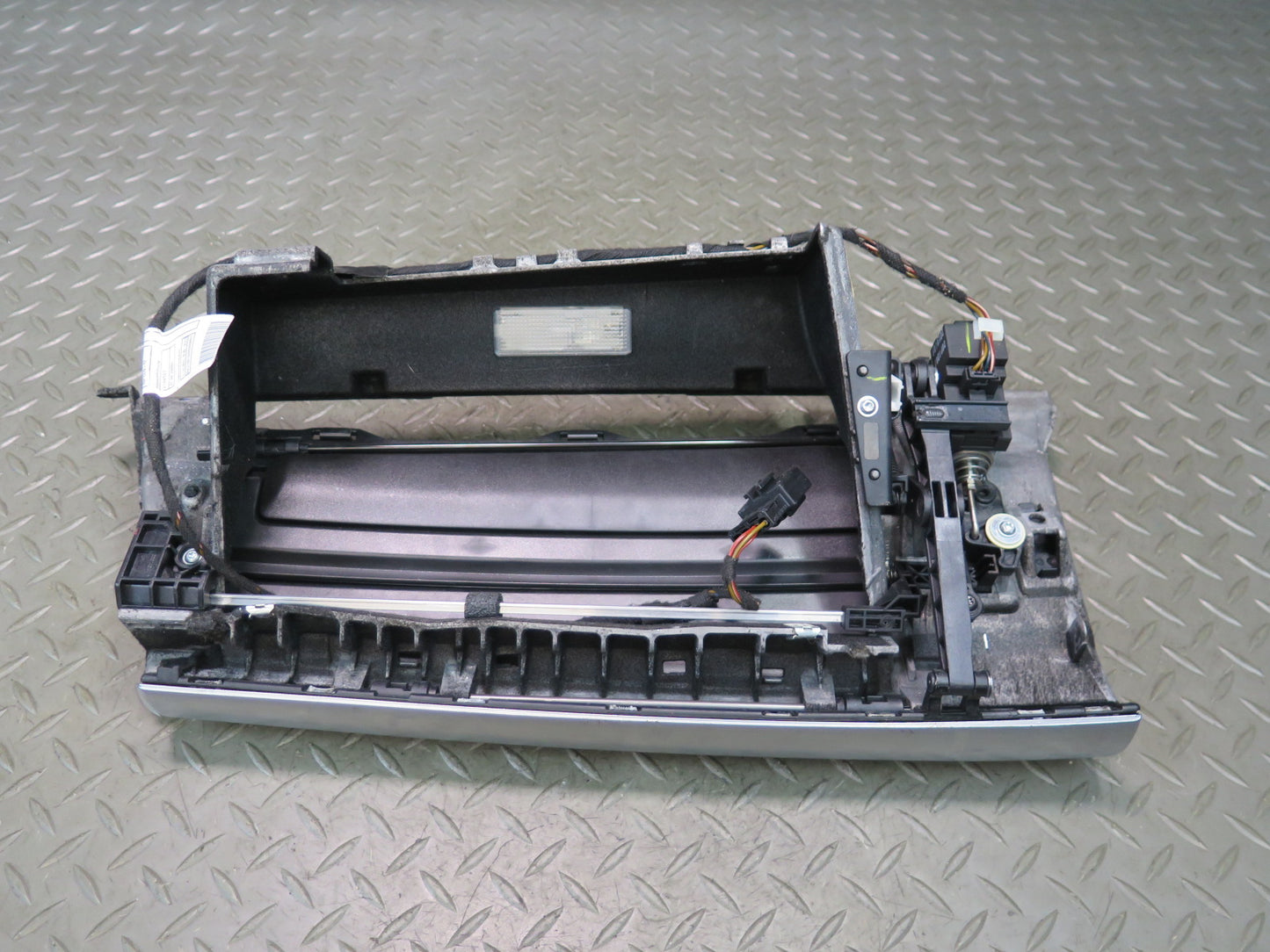 2010-2014 BMW E71 X6M Dash Glove Box Storage Door Lid Cover Aluminium
