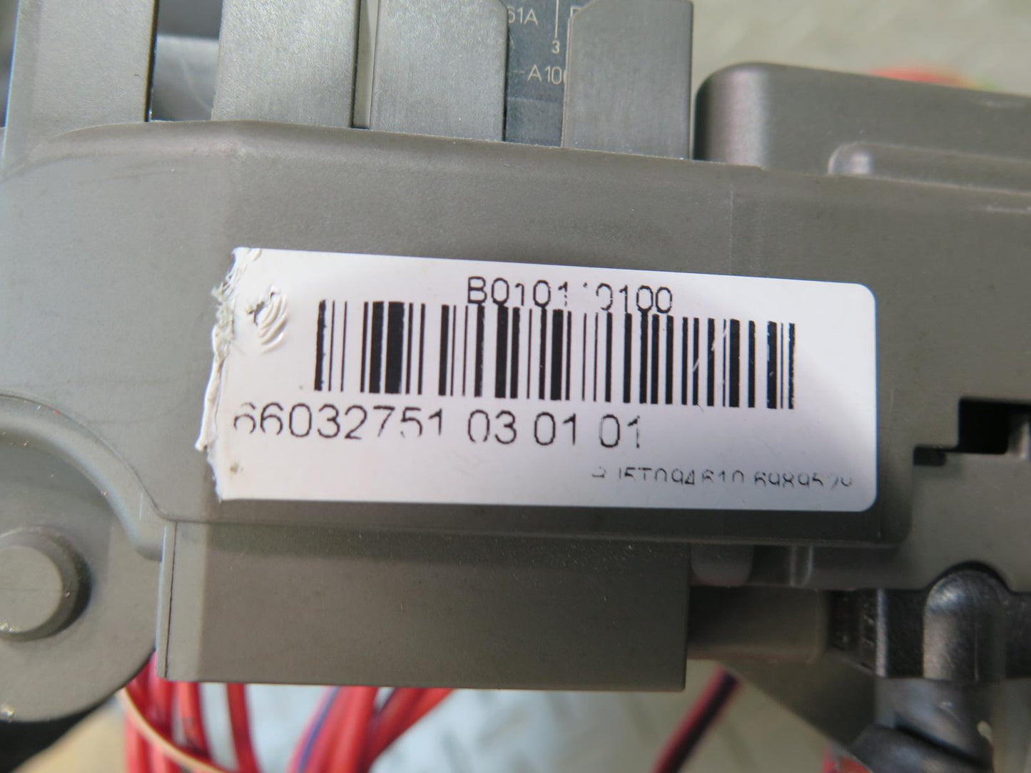 2008-2014 BMW E71 E72 X6 X6M Front Power Distribution Fuse Relay Box 9145115