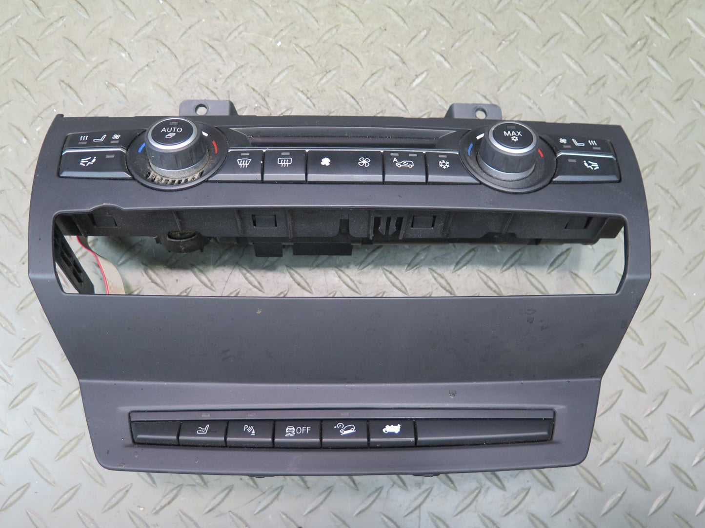 2008-2014 BMW E71 E72 X6 X6M A/C Heater Climate Control  PDC Traction Switch