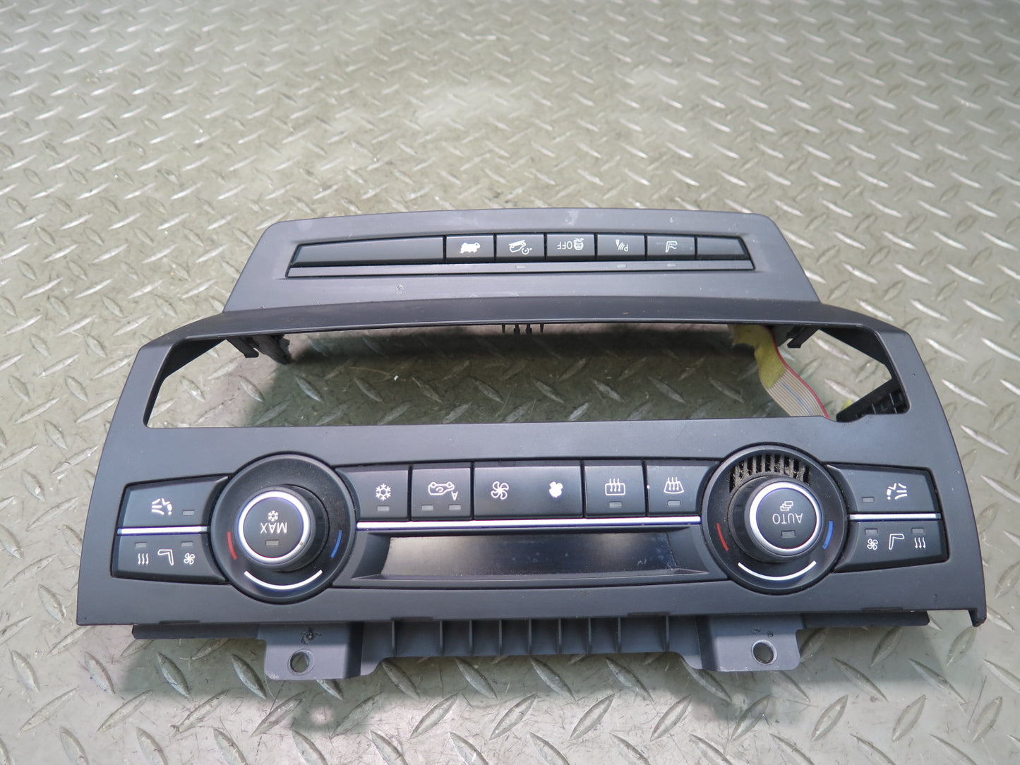 2008-2014 BMW E71 E72 X6 X6M A/C Heater Climate Control  PDC Traction Switch