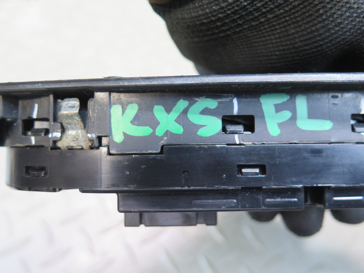 2008-2014 BMW E71 E72 X6 X6M Front Left Master Power Window Mirror Switch