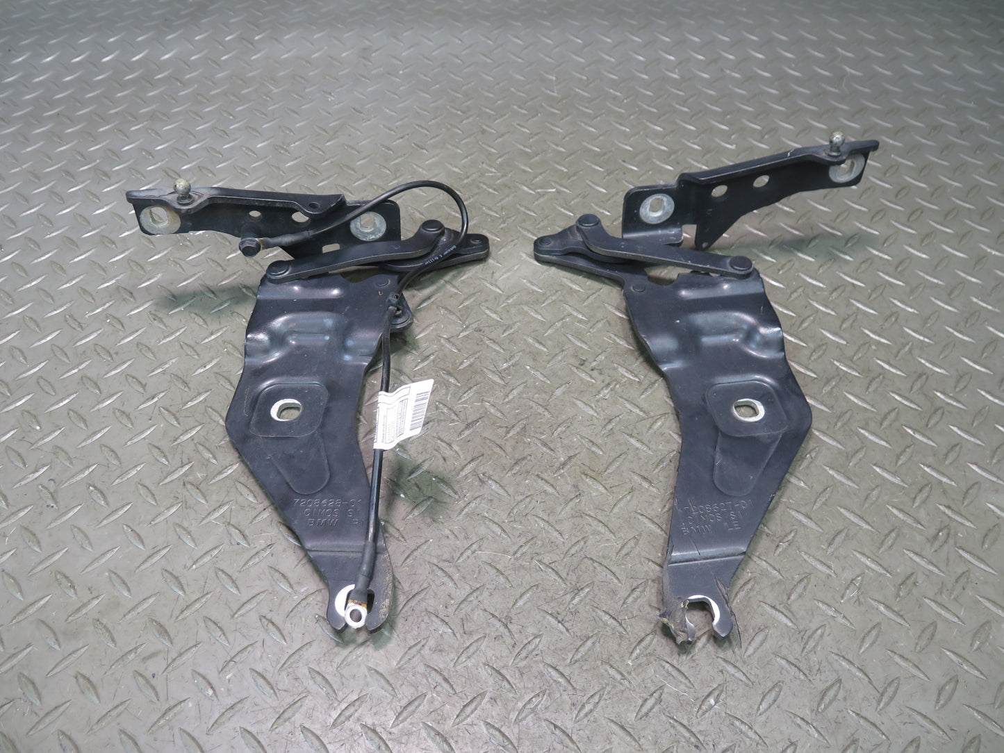 2008-2014 BMW E71 E72 X6 X6M Front Left & Right Hood Hinge Set of 2