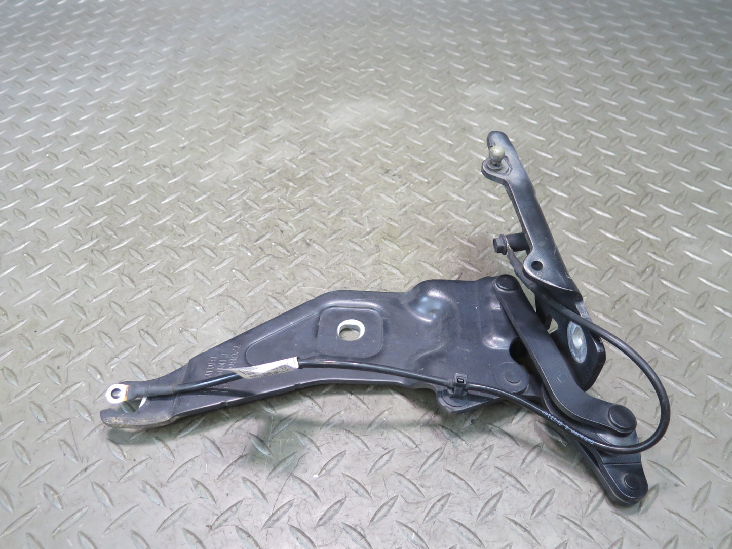 2008-2014 BMW E71 E72 X6 X6M Front Left & Right Hood Hinge Set of 2