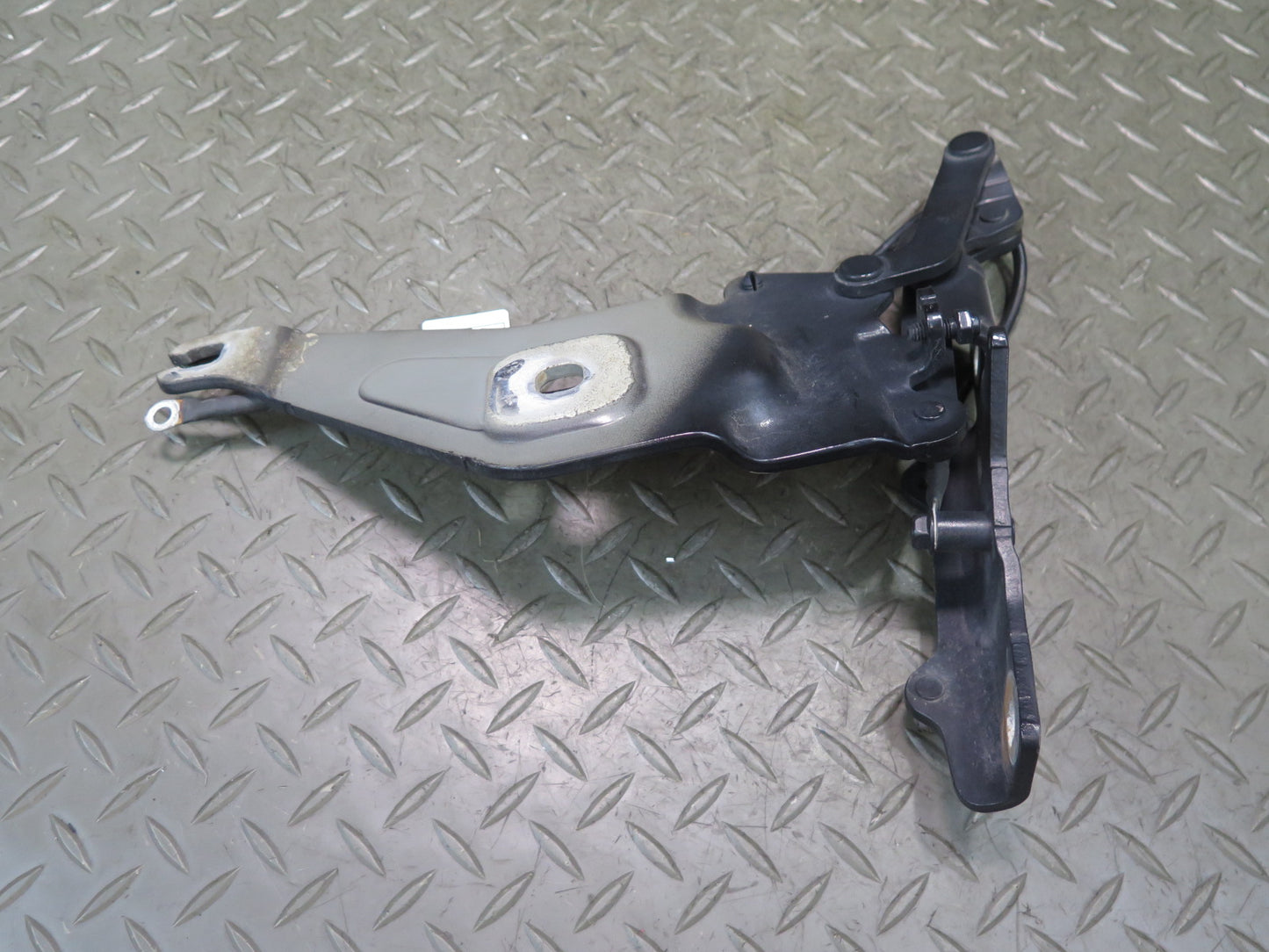 2008-2014 BMW E71 E72 X6 X6M Front Left & Right Hood Hinge Set of 2