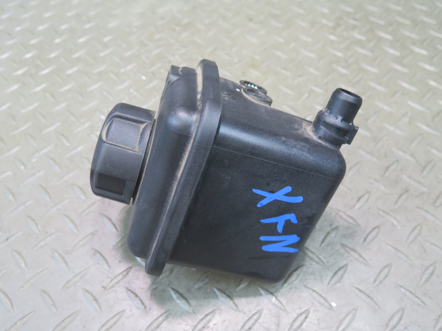 2014-2018 BMW F15 X5 50IX AWD N63 Engine Coolant Expansion Overflow Reservoir