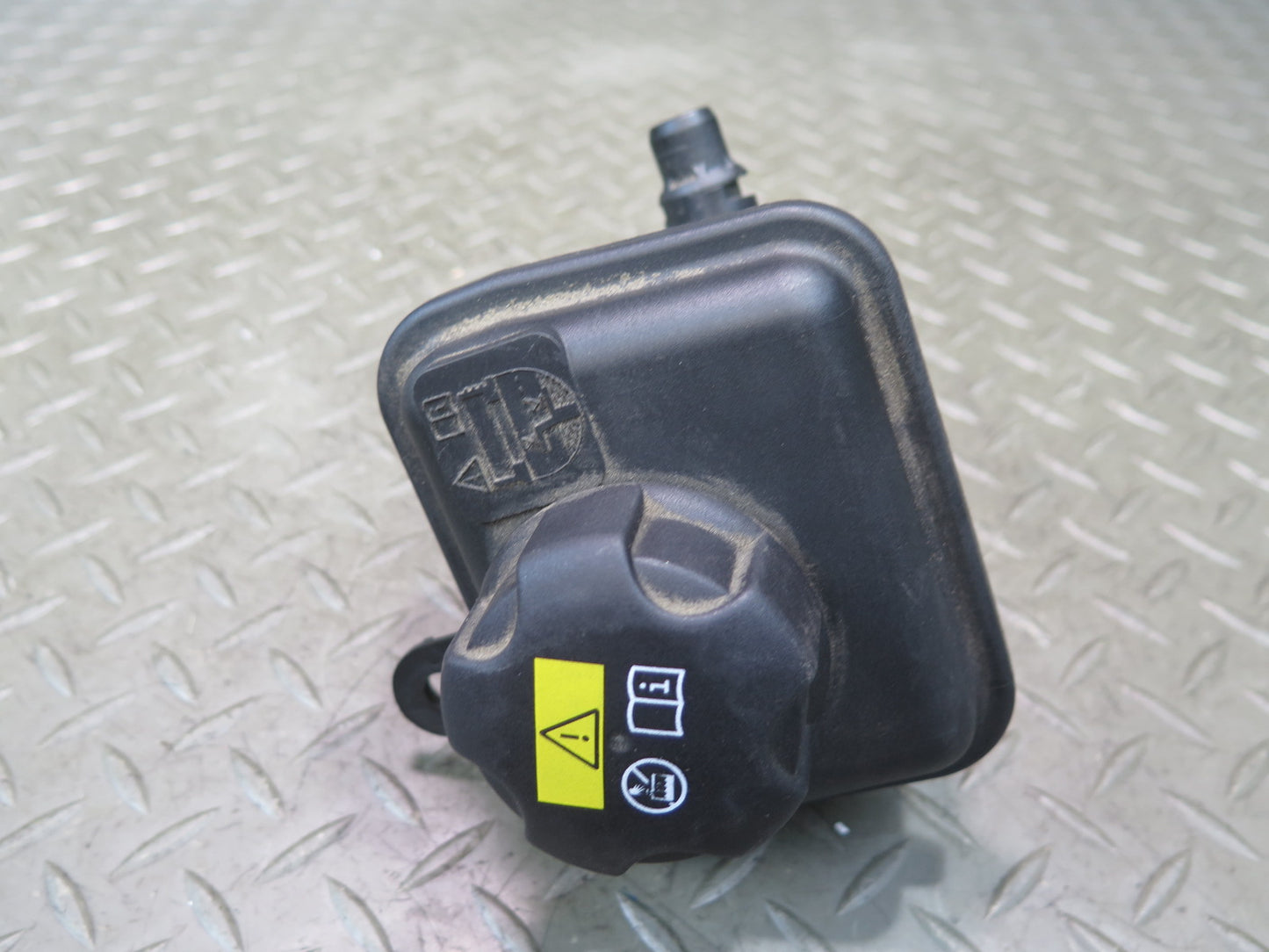 2014-2018 BMW F15 X5 50IX AWD N63 Engine Coolant Expansion Overflow Reservoir