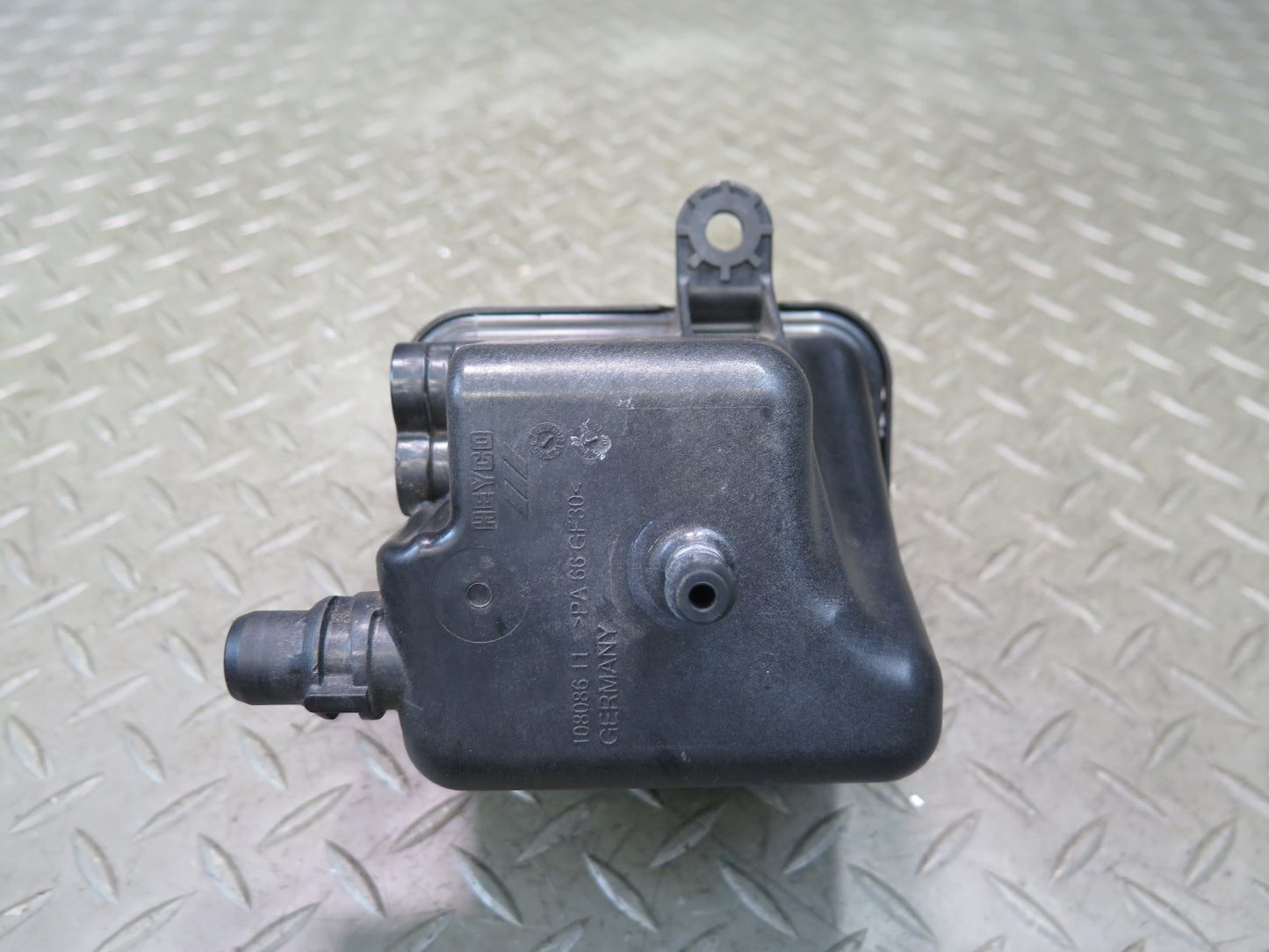 2014-2018 BMW F15 X5 50IX AWD N63 Engine Coolant Expansion Overflow Reservoir