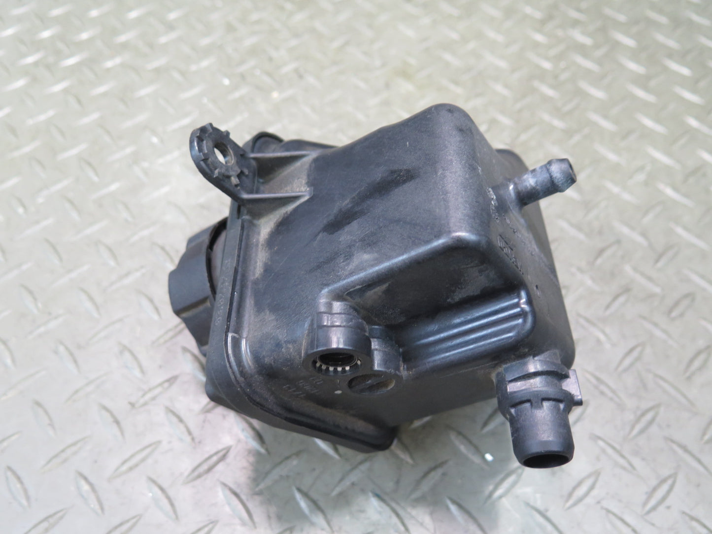 2014-2018 BMW F15 X5 50IX AWD N63 Engine Coolant Expansion Overflow Reservoir