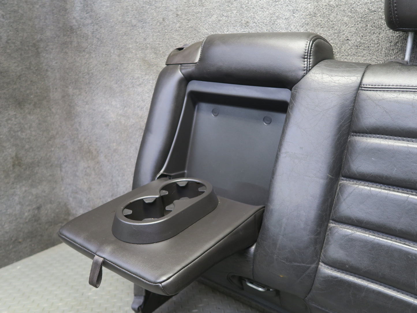 2005-2007 Hummer H2 Rear 2ND ROW Left Driver Side Seat Upper Cushion Leather