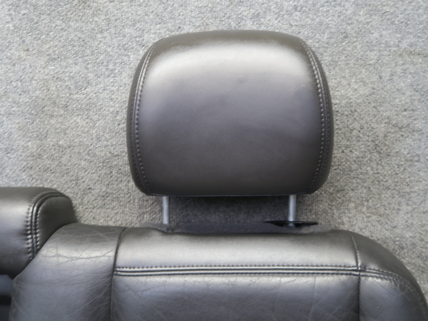 2005-2007 Hummer H2 Rear 2ND ROW Left Driver Side Seat Upper Cushion Leather