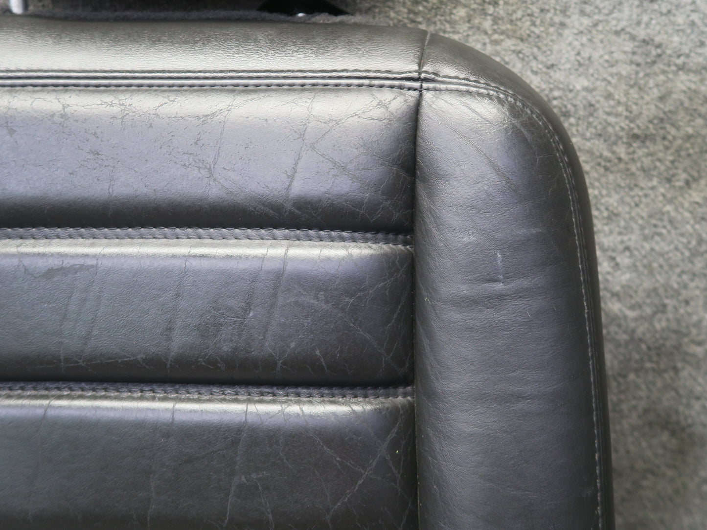 2005-2007 Hummer H2 Rear 2ND ROW Left Driver Side Seat Upper Cushion Leather