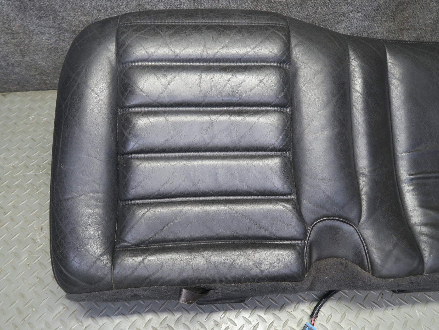 2005-2007 Hummer H2 Rear 2ND ROW Left Driver Side Seat Lower Cushion Leather