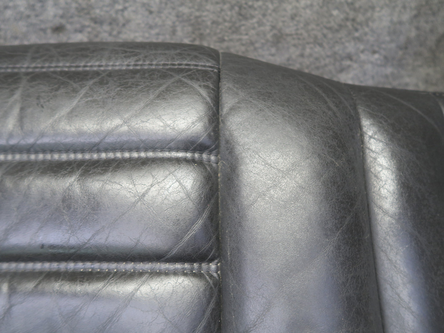 2005-2007 Hummer H2 Rear 2ND ROW Left Driver Side Seat Lower Cushion Leather