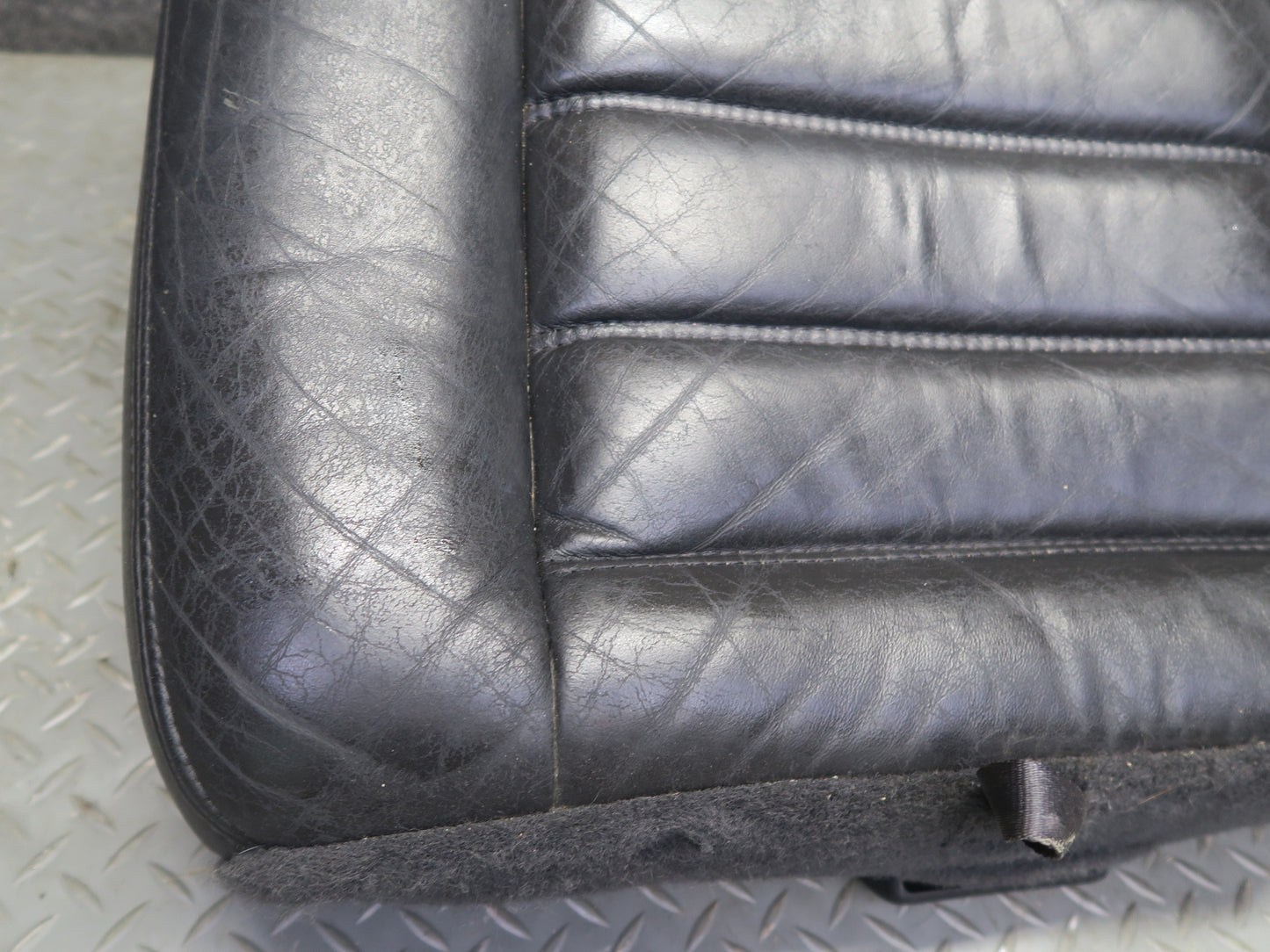 2005-2007 Hummer H2 Rear 2ND ROW Left Driver Side Seat Lower Cushion Leather