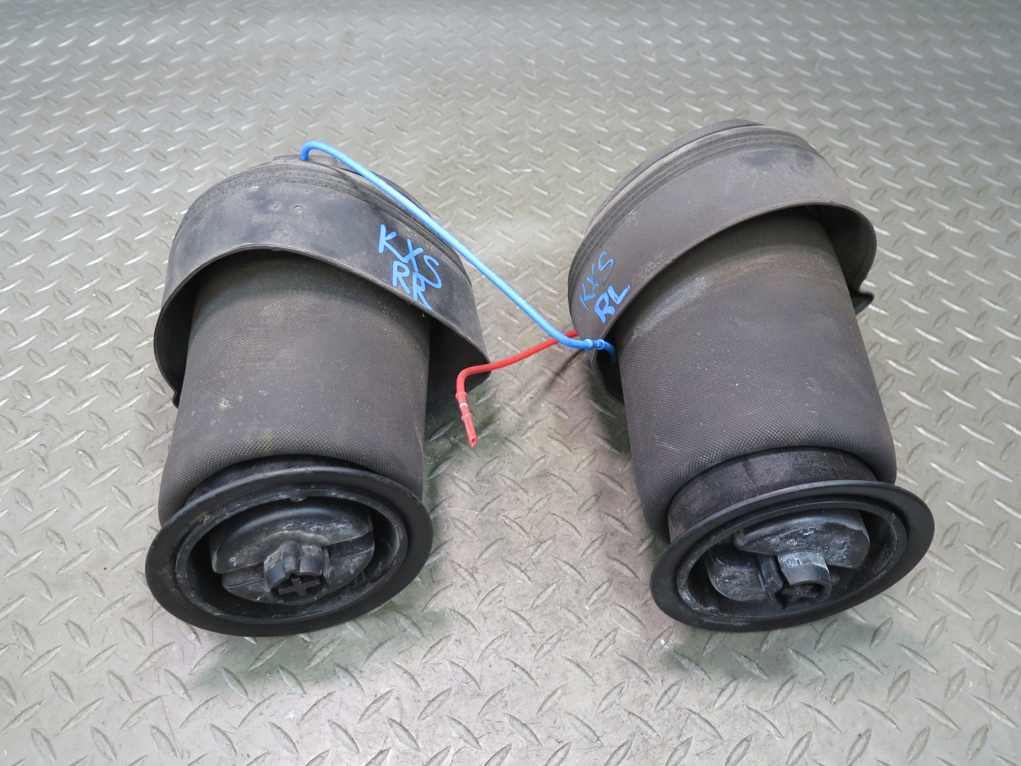 2010-2014 BMW E71 X6M AWD Rear Left & Right Air Spring Shock Set of 2