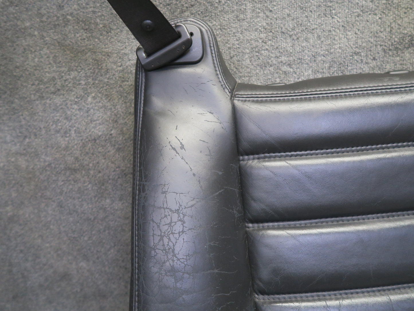 2005-2007 Hummer H2 Front Right Passenger Side Seat Upper Cushion Leather