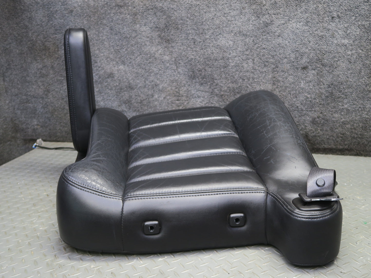 2005-2007 Hummer H2 Front Right Passenger Side Seat Upper Cushion Leather