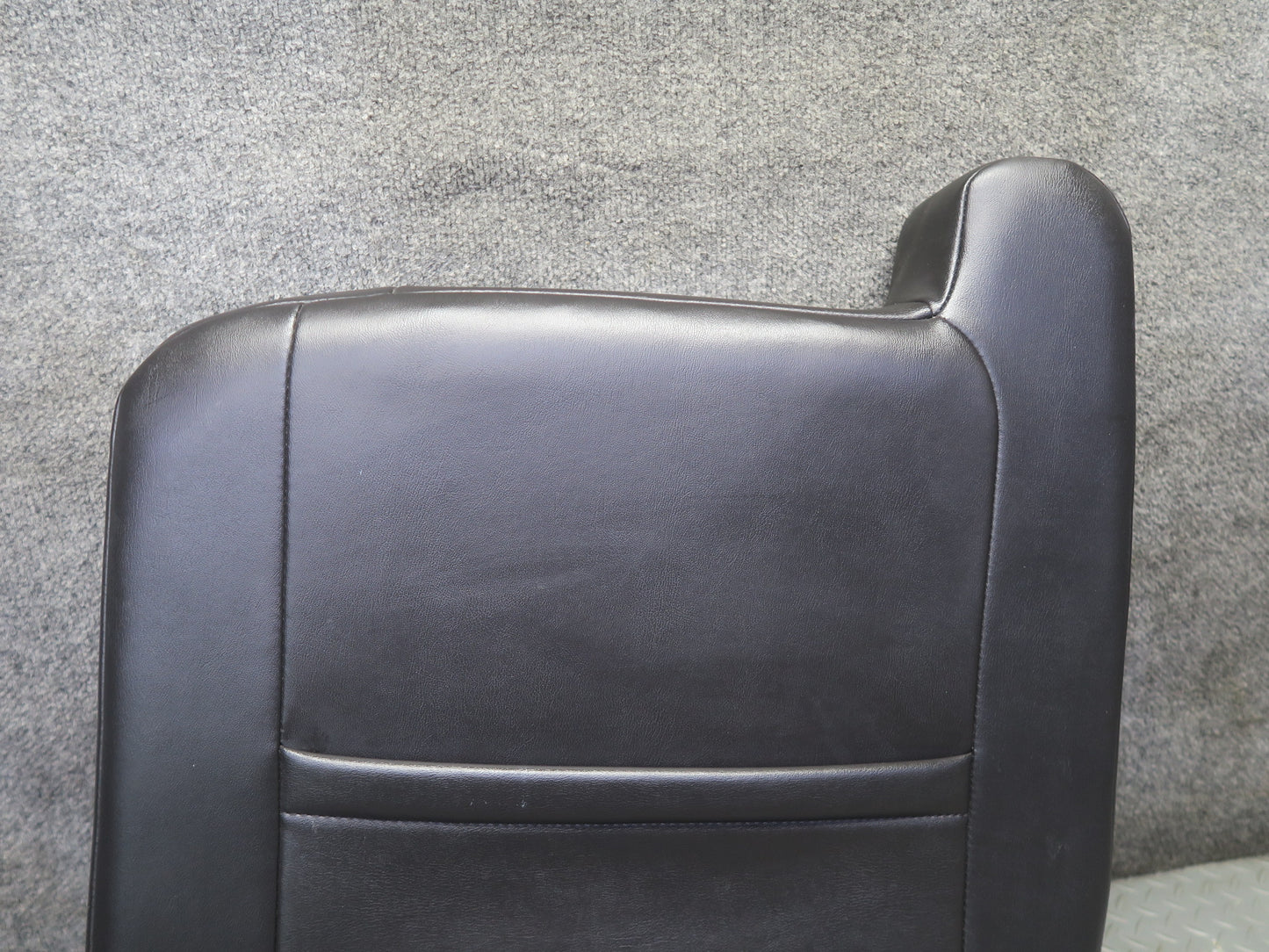 2005-2007 Hummer H2 Front Right Passenger Side Seat Upper Cushion Leather
