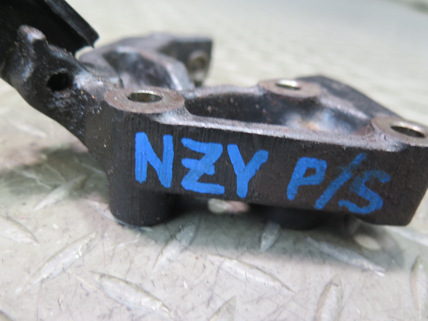 84-89 Nissan Z31 300ZX Power Steering Pump Mount Bracket Support OEM