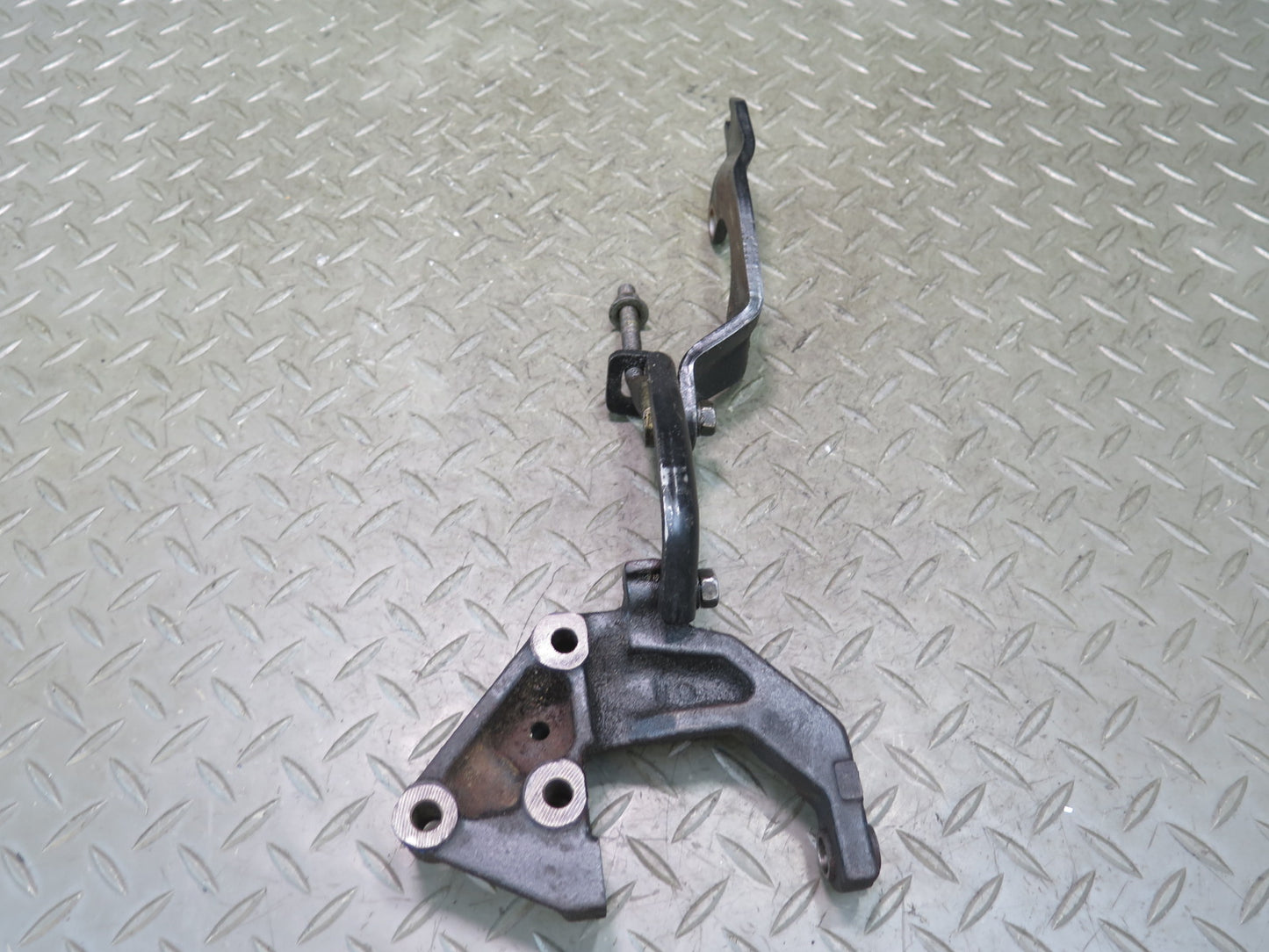84-89 Nissan Z31 300ZX Power Steering Pump Mount Bracket Support OEM