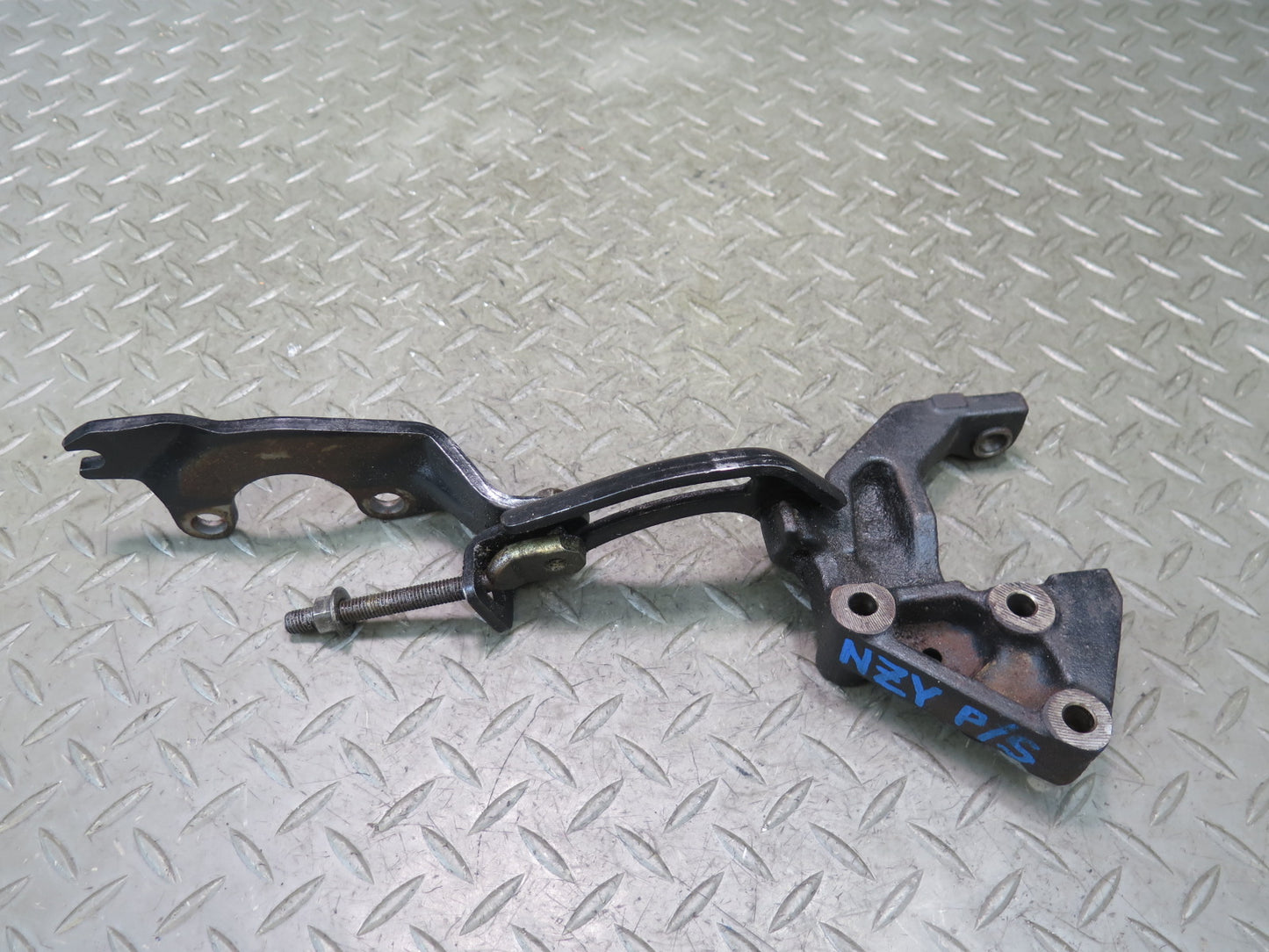 84-89 Nissan Z31 300ZX Power Steering Pump Mount Bracket Support OEM