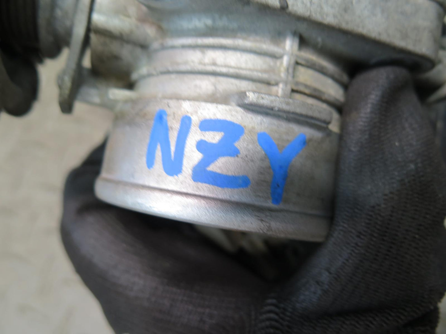 87-89 Nissan Z31 300ZX 3.0L VG30E NON Turbo Engine Throttle Body OEM