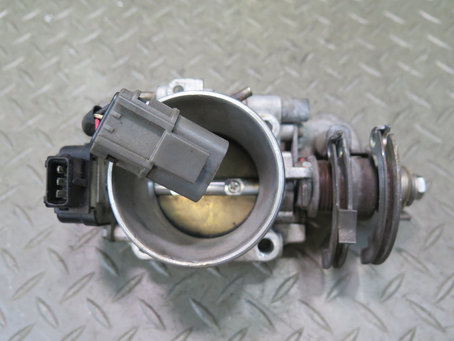 87-89 Nissan Z31 300ZX 3.0L VG30E NON Turbo Engine Throttle Body OEM
