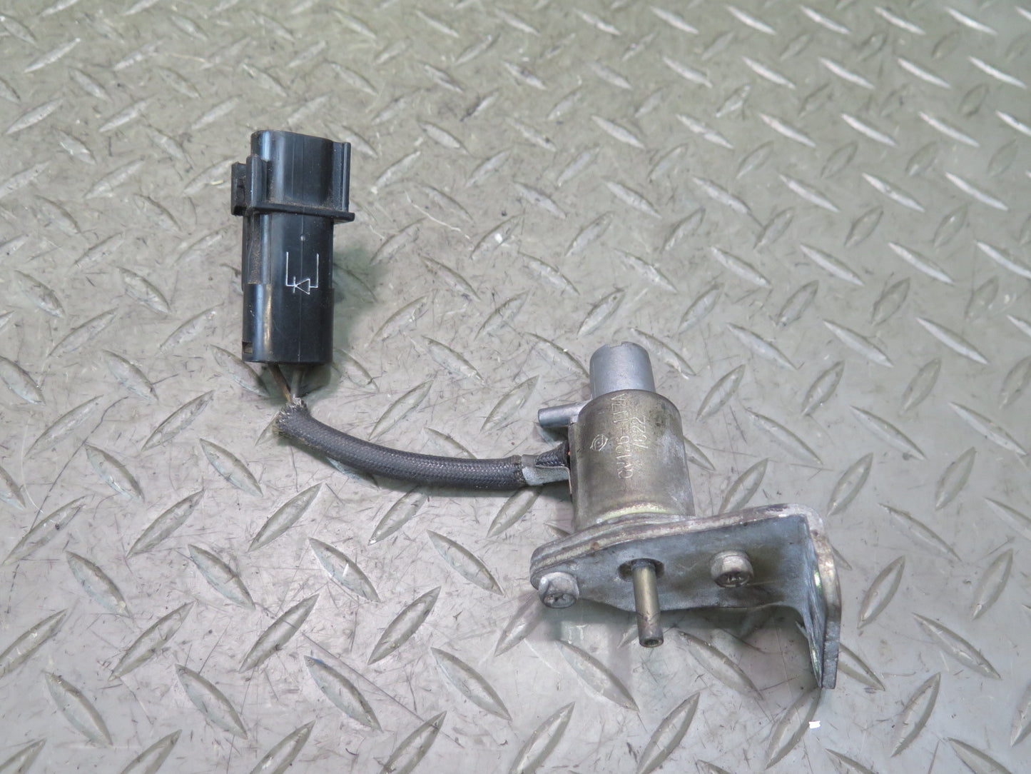84-89 Nissan Z31 300ZX 3.0L VG30E NA Engine EGR AIV Control Valve Solenoid OEM