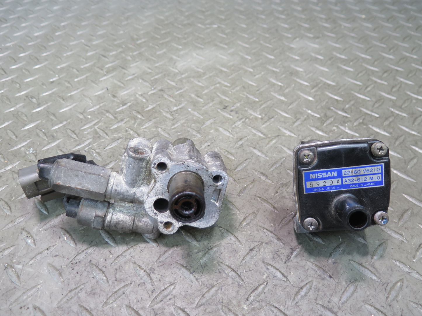 84-89 Nissan Z31 300ZX NA Idle Air Control Valve Solenoid Set OEM