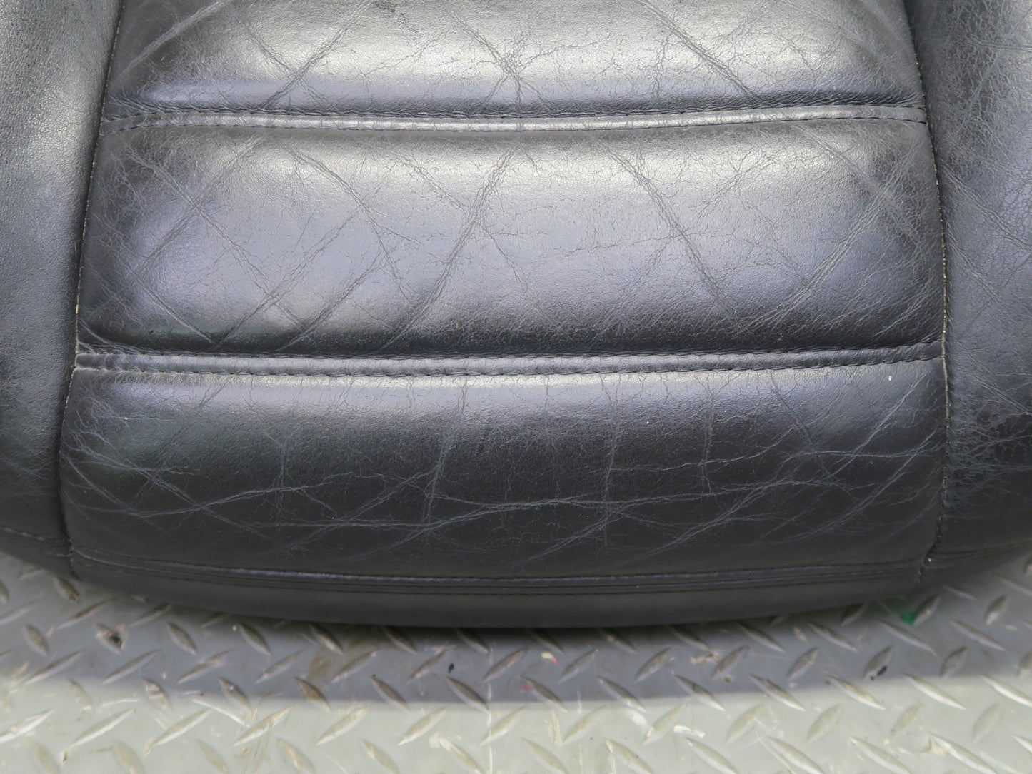 2005-2007 Hummer H2 Front Right Passenger Side Seat Lower Cushion Leather