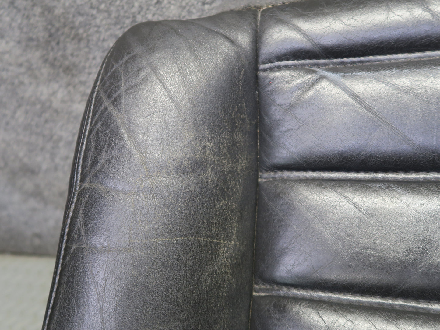 2005-2007 Hummer H2 Front Right Passenger Side Seat Lower Cushion Leather