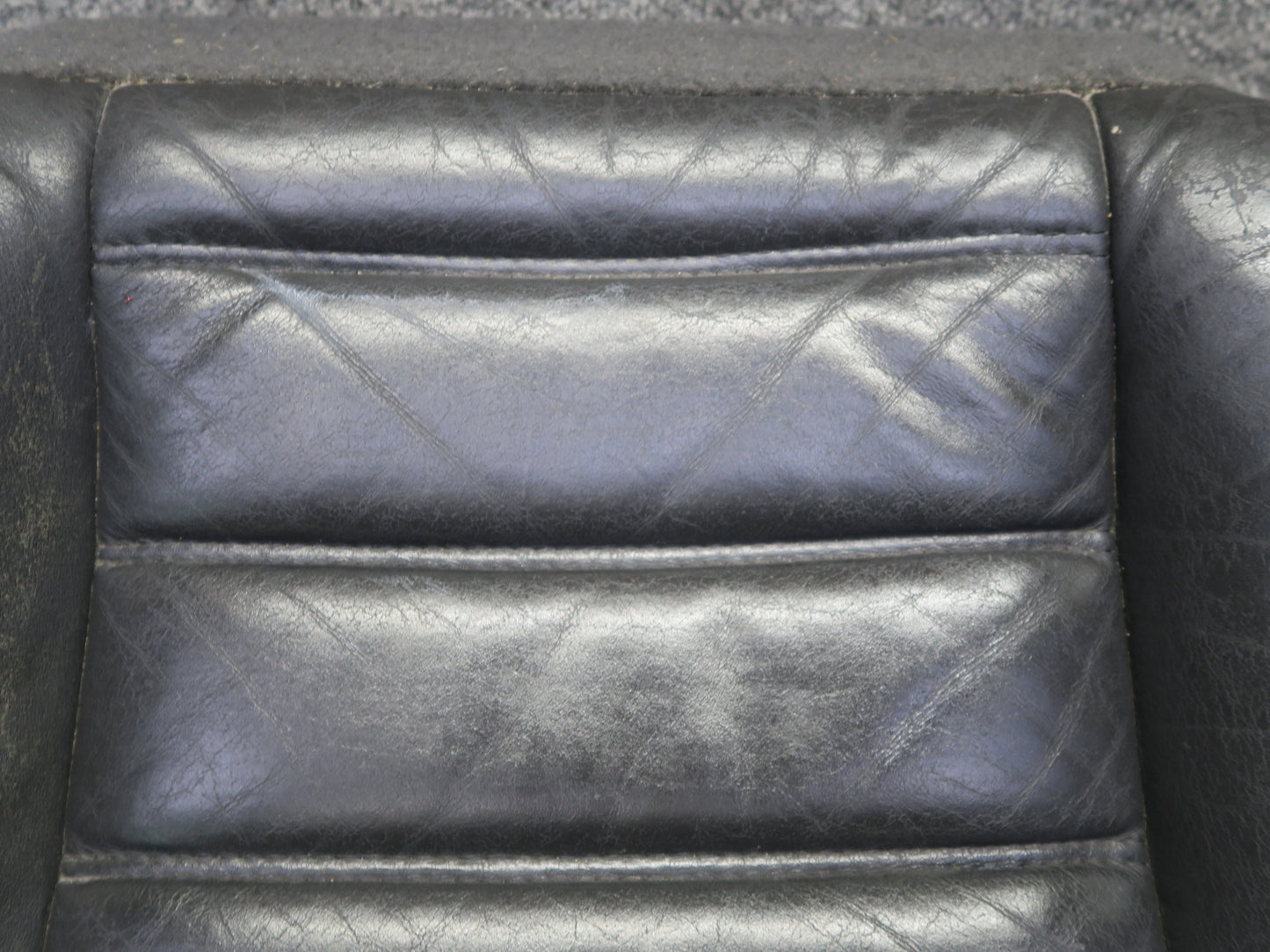 2005-2007 Hummer H2 Front Right Passenger Side Seat Lower Cushion Leather