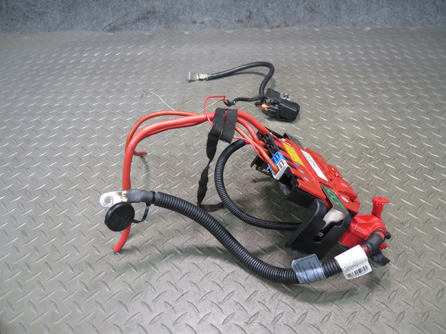 2008-2014 BMW E71 E72 X6 X6M Positive & Negative Battery Terminal Fuse Cable Set
