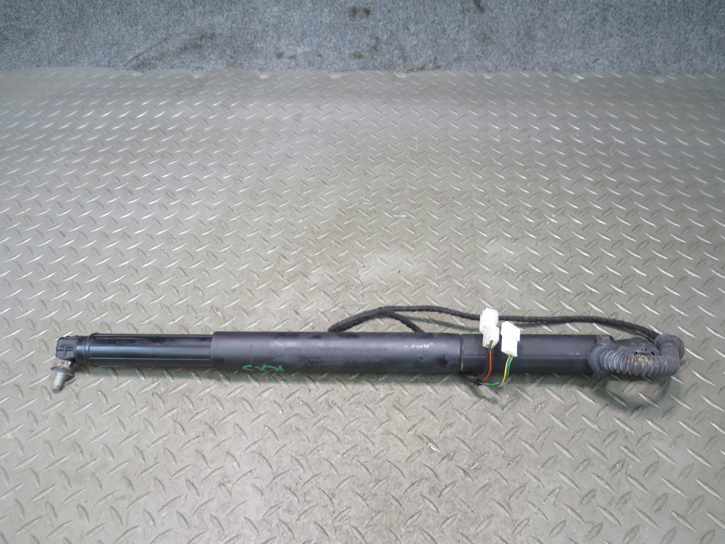 2008-2014 BMW E71 X6 X6M Rear Trunk Tailgate Liftgate Cylinder Support Set