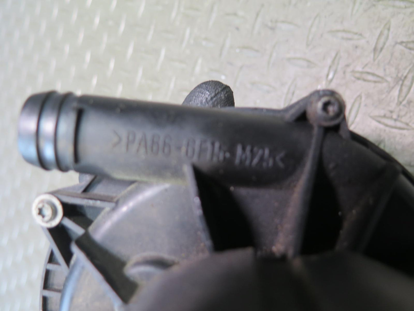 2002-2005 Mercedes W463 G500 Secondary Air Injection Smog Pump 0001403785