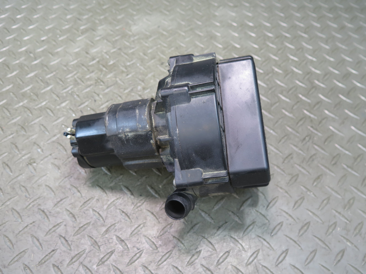 2002-2005 Mercedes W463 G500 Secondary Air Injection Smog Pump 0001403785