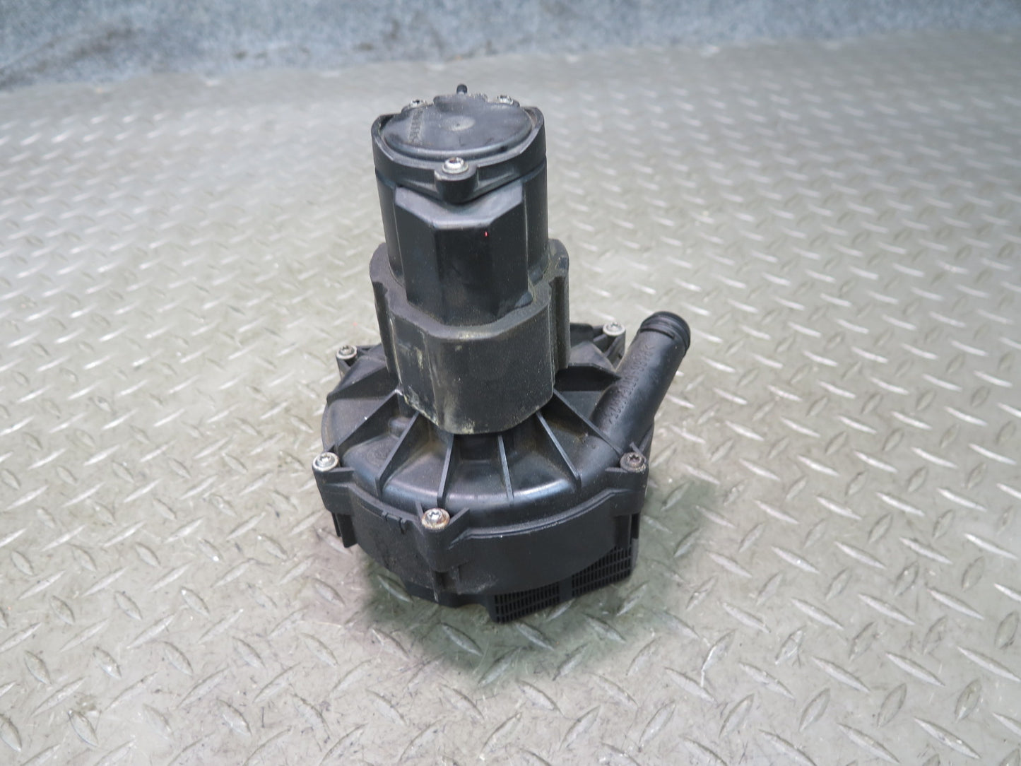 2002-2005 Mercedes W463 G500 Secondary Air Injection Smog Pump 0001403785