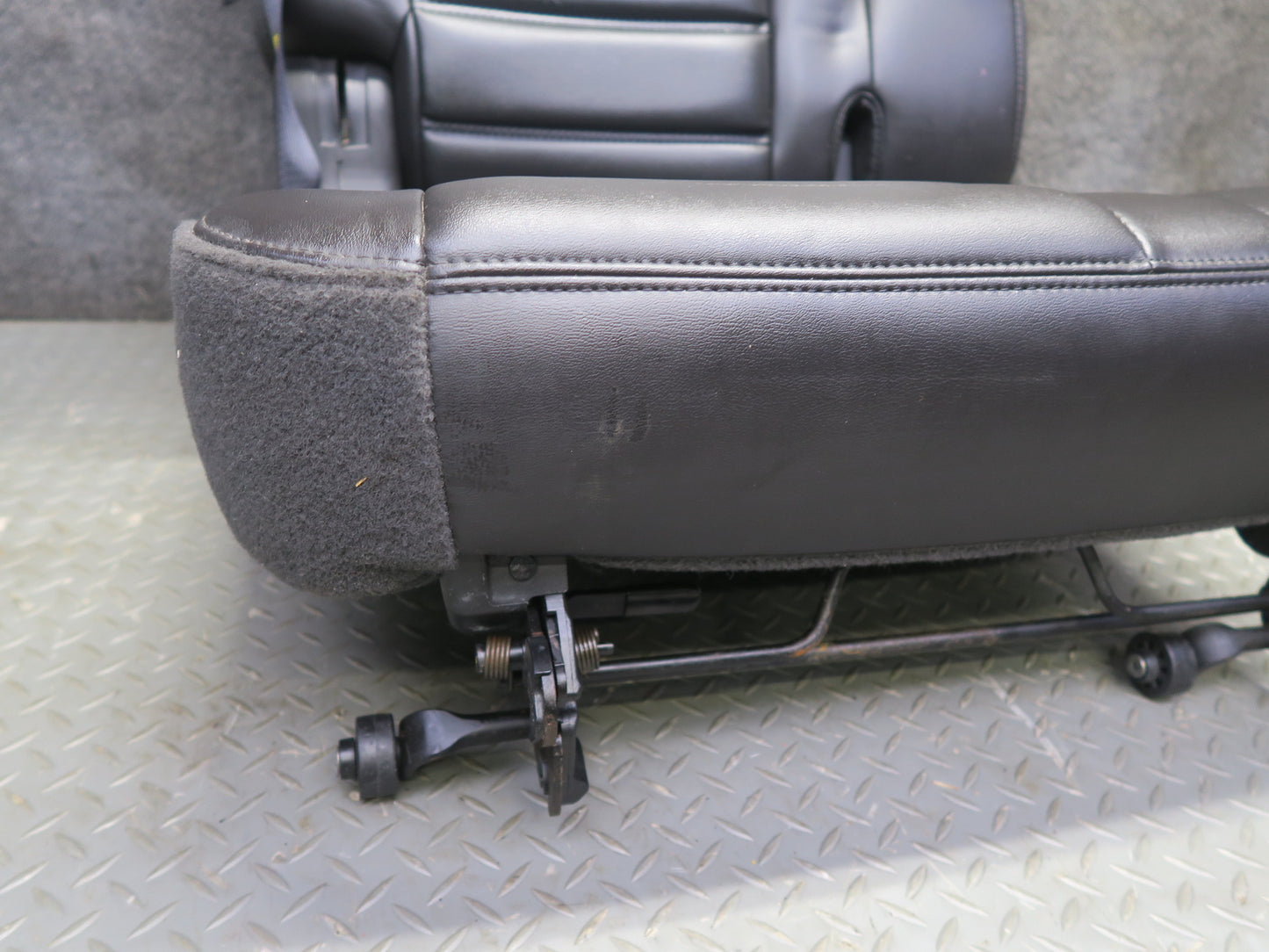 2005-2007 Hummer H2 Rear 3RD ROW Right Side Seat Lower Upper Cushion Leather