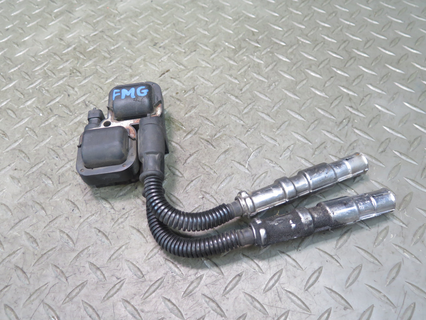 2002-2007 Mercedes W463 G500 M113 Ignition Coil Spark Plug
