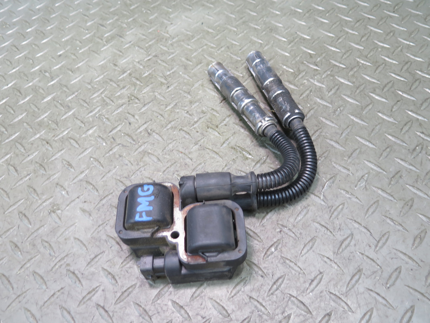2002-2007 Mercedes W463 G500 M113 Ignition Coil Spark Plug