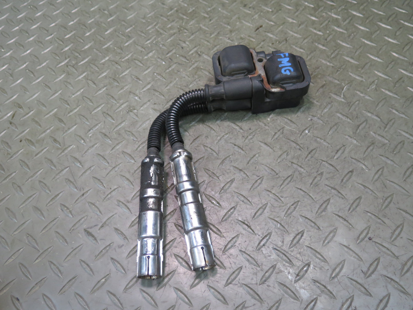 2002-2007 Mercedes W463 G500 M113 Ignition Coil Spark Plug