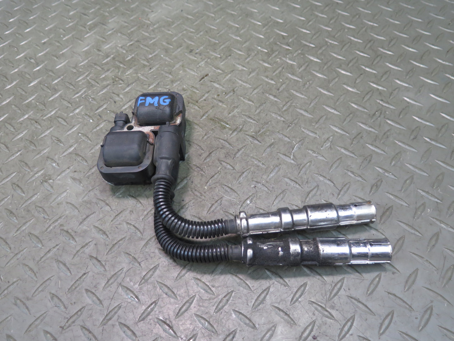 2002-2007 Mercedes W463 G500 M113 Ignition Coil Spark Plug