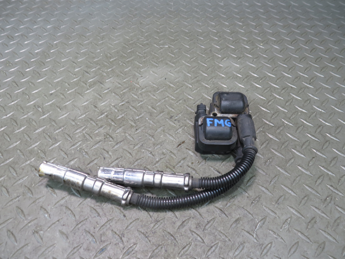 2002-2007 Mercedes W463 G500 M113 Ignition Coil Spark Plug