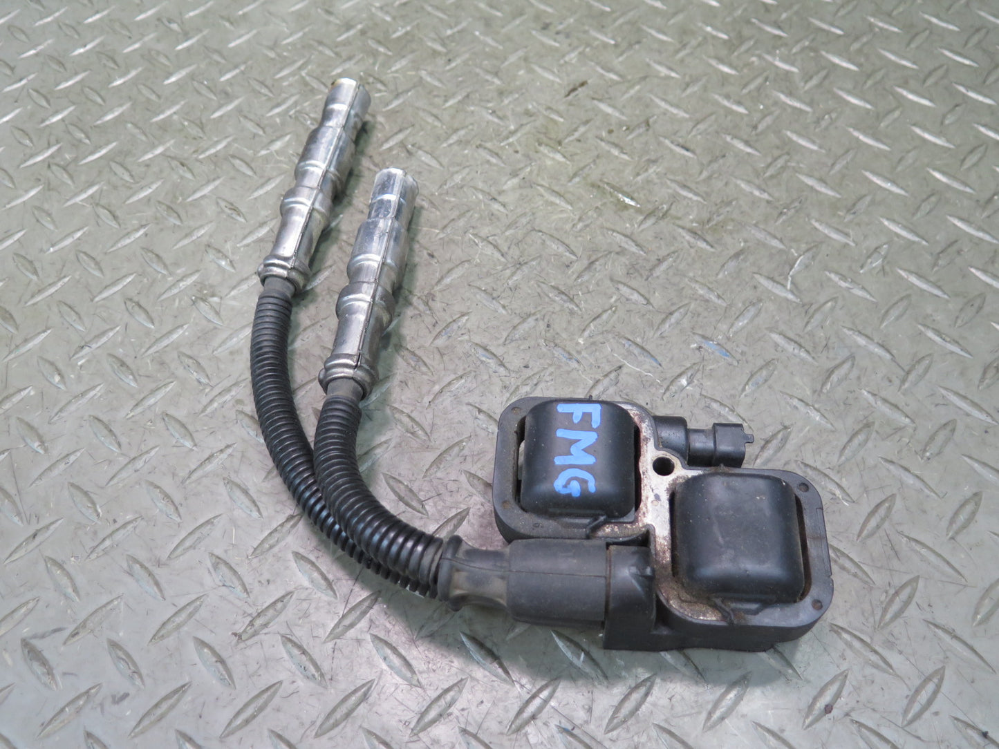 2002-2007 Mercedes W463 G500 M113 Ignition Coil Spark Plug