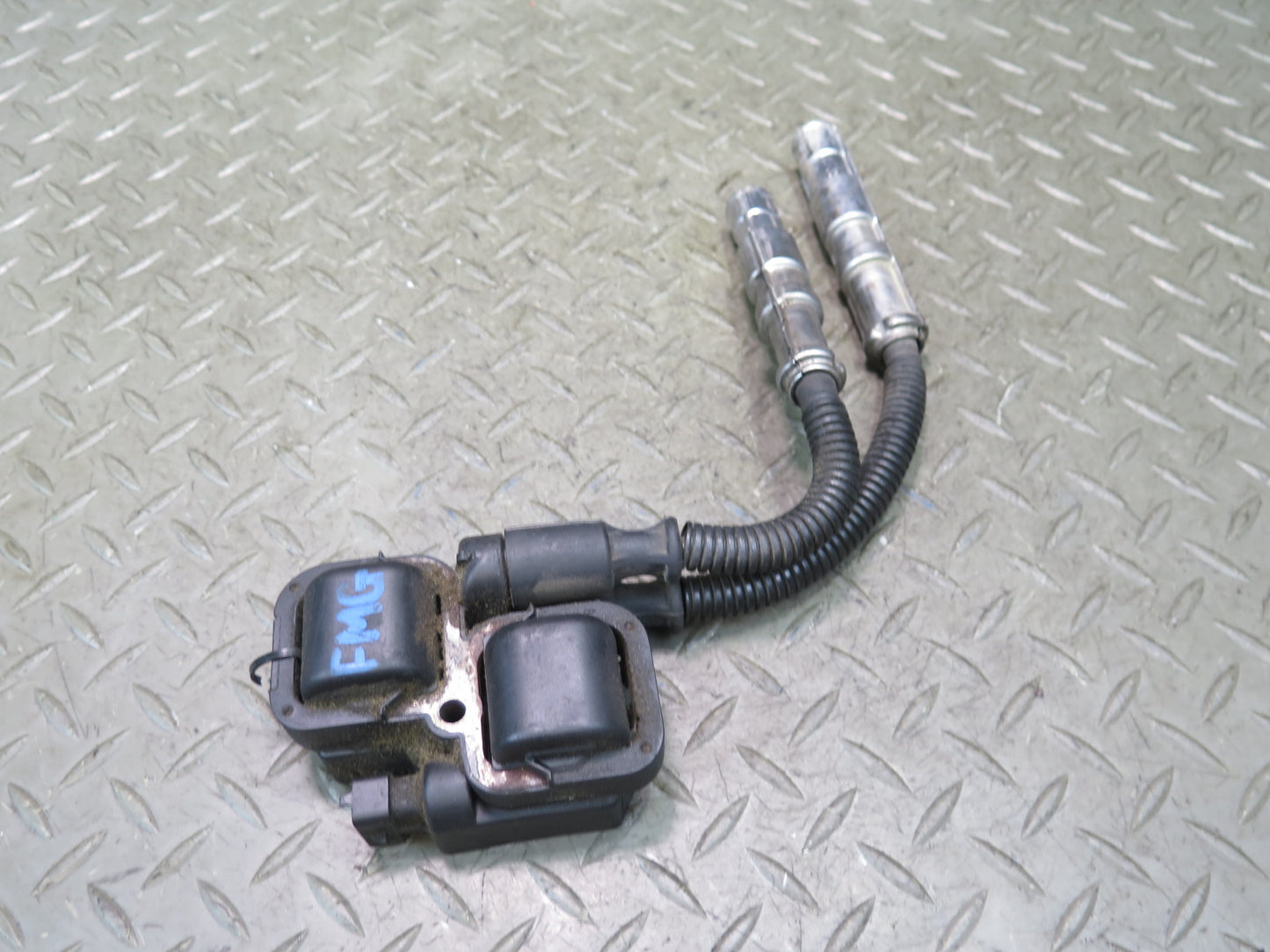 2002-2007 Mercedes W463 G500 M113 Ignition Coil Spark Plug