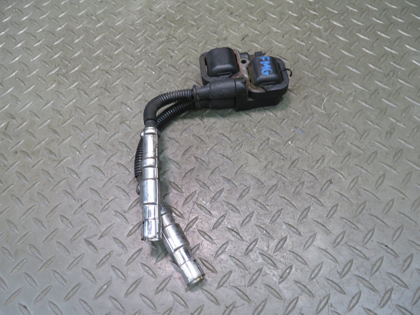 2002-2007 Mercedes W463 G500 M113 Ignition Coil Spark Plug